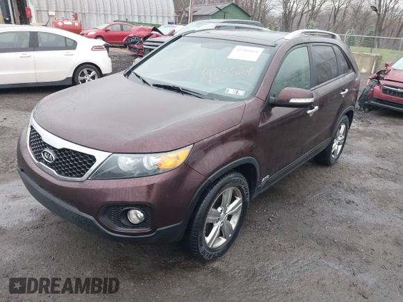 2013 Kia Sorento EX with VIN 5XYKUDA27DG385240, listed as a IAAI auction lot 41989061 with 266,169 mi miles. Bid and sale history available at carsss.com. Image 2.