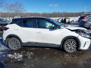 2024 Nissan Kicks SV with VIN 3N1CP5CV9RL511934, listed as a IAAI auction lot 41266215 with 6,340 mi miles. Bid and sale history available at carsss.com. Image 13.
