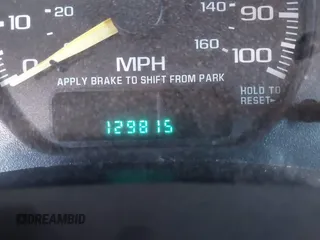 2000 GMC Yukon XL SLT with VIN 3GKFK16T8YG205654, listed as a IAAI auction lot 41403249 with 129,815 mi miles. Bid and sale history available at carsss.com. Image 14.