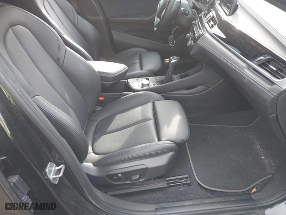 2019 BMW X2 xDrive28i with VIN WBXYJ5C52KEF82876, listed as a IAAI auction lot 41292641 with 46,774 mi miles. Bid and sale history available at carsss.com. Image 5.