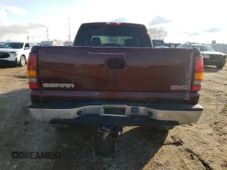 2003 GMC Sierra 1500HD SLE z VIN 1GTGK13U83F169598, wystawiony jako Copart lot #79264084 z przebiegiem 287 096 mil mil oraz Tytuł czysty. Historia ofert i sprzedaży dostępna na DreamBid. Obrazek 6.