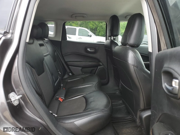 2019 Jeep Compass Latitude with VIN 3C4NJDBB8KT849503, listed as a Copart auction lot 88635325 with 215,957 mi miles and Non Repairable. Bid and sale history available at carsss.com. Image 11.