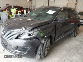 2015 Lincoln MKC z VIN 5LMTJ1BH4FUJ32742, wystawiony jako IAAI lot #42249774 z przebiegiem 92 354 mil mil oraz . Historia ofert i sprzedaży dostępna na DreamBid. Obrazek 2.