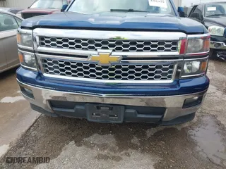 2015 Chevrolet Silverado 1500 LT with VIN 3GCPCREC2FG211914, listed as a IAAI auction lot 42025619 with 141,732 mi miles. Bid and sale history available at carsss.com. Image 6.
