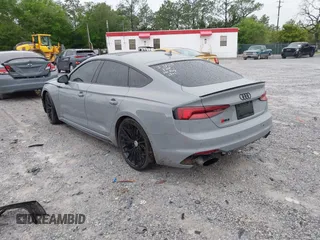 2019 Audi RS 5 Sportback z VIN WUABWCF54KA908298, wystawiony jako IAAI lot #41973097 z przebiegiem 84 666 mil mil oraz . Historia ofert i sprzedaży dostępna na DreamBid. Obrazek 3.