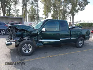 2002 GMC Sierra 1500 SLE z VIN 2GTEC19V121150546, wystawiony jako IAAI lot #40974798 z przebiegiem Nie podano mil oraz . Historia ofert i sprzedaży dostępna na DreamBid. Obrazek 14.