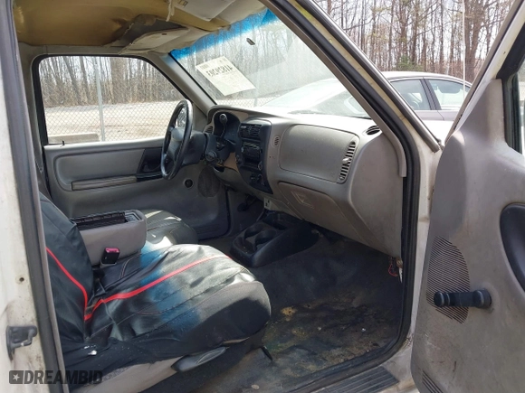 1999 Ford Ranger XL with VIN 1FTYR14V5XTB14122, listed as a IAAI auction lot 41829203 with 187,576 mi miles. Bid and sale history available at carsss.com. Image 5.