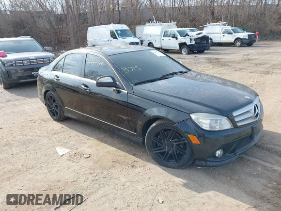 2009 Mercedes-Benz C 300 Sport z VIN WDDGF81X19F272239, wystawiony jako IAAI lot #42033334 z przebiegiem 212 758 mil mil oraz . Historia ofert i sprzedaży dostępna na DreamBid. Obrazek 1.