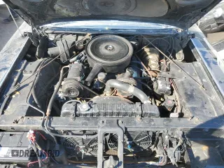 1962 Cadillac Fleetwood z VIN 62R115955, wystawiony jako Copart lot #74818464 z przebiegiem Nie podano mil oraz Szkoda całkowita • Salvage title. Historia ofert i sprzedaży dostępna na DreamBid. Obrazek 11.