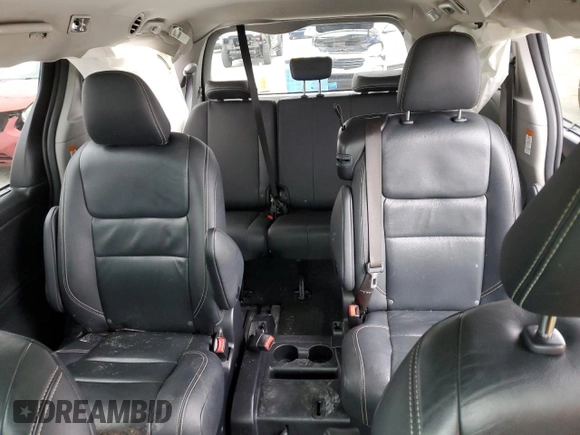 2020 Toyota Sienna SE with VIN 5TDXZ3DC6LS061204, listed as a Copart auction lot 46652545 with 137,890 mi miles and Salvage Title. Bid and sale history available at carsss.com. Image 10.
