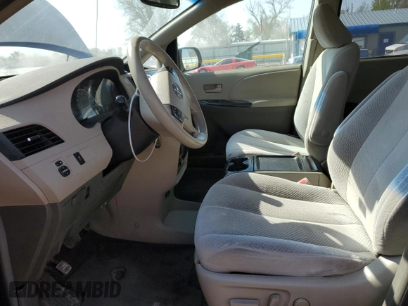 2011 Toyota Sienna LE AAS with VIN 5TDKK3DC3BS034703, listed as a Copart auction lot 52308735 with 189,822 mi miles and Salvage Title. Bid and sale history available at DreamBid. Image 7.