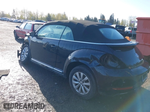 2018 Volkswagen Beetle S with VIN 3VW5DAAT5JM515743, listed as a IAAI auction lot 42014567 with Not Provided miles and . Bid and sale history available at DreamBid. Image 3.