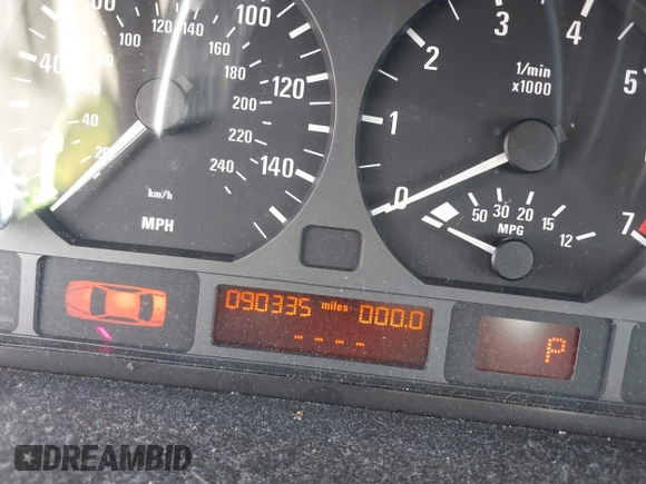 2004 BMW 3 Series 325i с VIN WBAAZ33464KP82869, выставлен на аукционе IAAI как лот 42221954 с пробегом 90 335 миль миль и . История ставок и продаж доступна на DreamBid. Изображение 7.