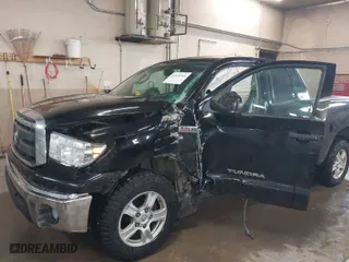 2013 Toyota Tundra 4WD Truck with VIN 5TFUW5F16DX305142, listed as a IAAI auction lot 41139364 with 212,390 mi miles. Bid and sale history available at carsss.com. Image 6.