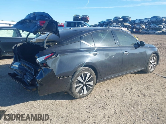 2019 Nissan Altima 2.5 SV with VIN 1N4BL4DV9KC117080, listed as a IAAI auction lot 41827686 with 84,228 mi miles. Bid and sale history available at carsss.com. Image 4.