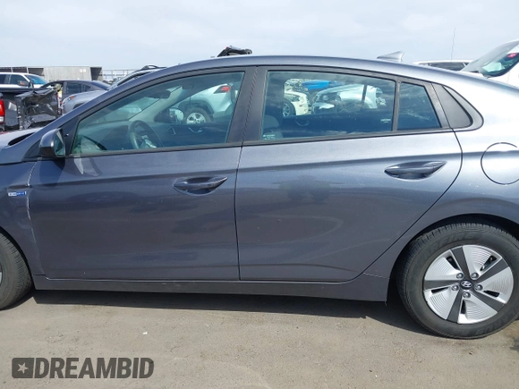 2019 Hyundai Ioniq Blue z VIN KMHC65LC1KU174214, wystawiony jako IAAI lot #41889734 z przebiegiem 131 626 mil mil oraz . Historia ofert i sprzedaży dostępna na DreamBid. Obrazek 15.