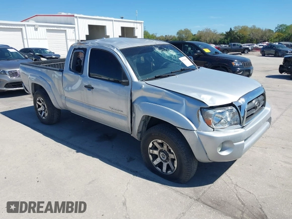 2009 Toyota Tacoma with VIN 5TEUU42N79Z602719, listed as a IAAI auction lot 41750519 with 214,172 mi miles. Bid and sale history available at carsss.com. Image 1.