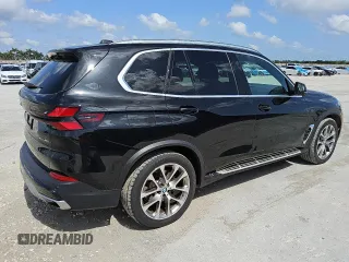 2024 BMW X5 xDrive40i z VIN 5UX23EU0XR9T66675, wystawiony jako Copart lot #57436555 z przebiegiem 36 652 mil mil oraz Czysty tytuł • Clean title. Historia ofert i sprzedaży dostępna na DreamBid. Obrazek 3.
