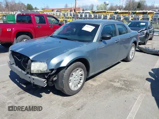 2006 Chrysler 300 with VIN 2C3KA43R06H218634, listed as a IAAI auction lot 41821366 with 150,313 mi miles. Bid and sale history available at carsss.com. Image 2.