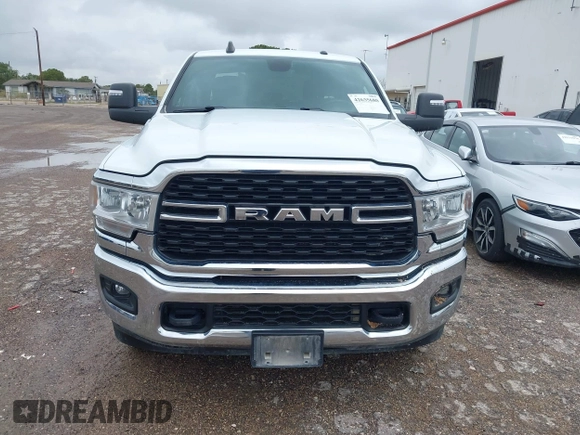 2024 Ram 2500 Big Horn with VIN 3C6UR5DL1RG233118, listed as a IAAI auction lot 42635680 with 46,755 mi miles and . Bid and sale history available at DreamBid. Image 12.
