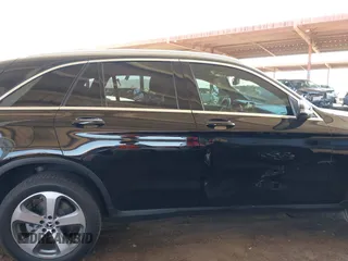2018 Mercedes-Benz GLC 300 with VIN WDC0G4JB8JV019333, listed as a IAAI auction lot 42059817 with 110,499 mi miles and . Bid and sale history available at DreamBid. Image 13.
