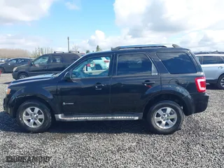 2011 Ford Escape Hybrid with VIN 1FMCU5K37BKA22327, listed as a IAAI auction lot 41906927 with 135,027 mi miles. Bid and sale history available at carsss.com. Image 14.