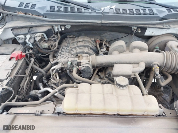 2019 Ford F-150 XL with VIN 1FTMF1CB2KKF33171, listed as a IAAI auction lot 41512558 with 114,074 mi miles. Bid and sale history available at carsss.com. Image 10.