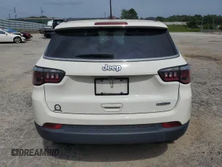 2020 Jeep Compass Latitude with VIN 3C4NJCBB3LT235180, listed as a Copart auction lot 57204295 with 74,821 mi miles and Salvage title. Bid and sale history available at DreamBid. Image 6.