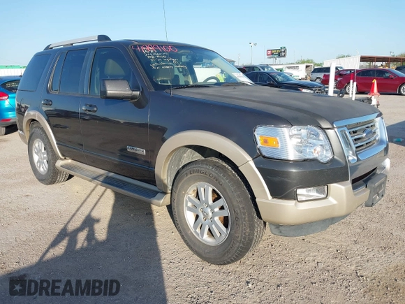 2007 Ford Explorer Eddie Bauer with VIN 1FMEU74E97UB21570, listed as a IAAI auction lot 41999100 with 203,883 mi miles. Bid and sale history available at carsss.com. Image 1.