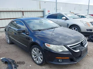 2009 Volkswagen CC Sport with VIN WVWML73C69E563450, listed as a IAAI auction lot 41450017 with 246,138 mi miles. Bid and sale history available at carsss.com. Image 1.
