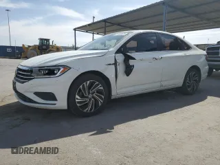 2020 Volkswagen Jetta SEL z VIN 3VWE57BU8LM082560, wystawiony jako Copart lot #51100575 z przebiegiem 85 793 mil mil oraz Szkoda całkowita • Salvage title. Historia ofert i sprzedaży dostępna na DreamBid. Obrazek 1.
