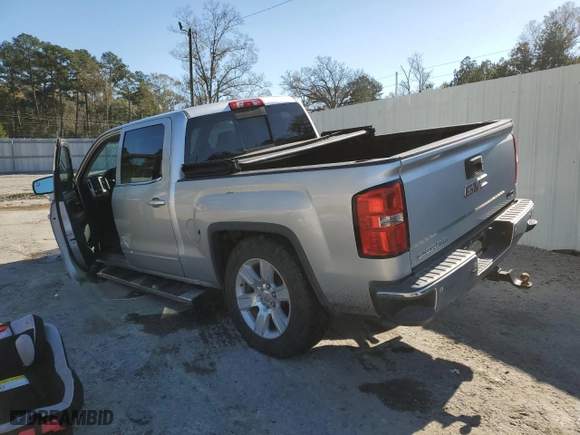 2015 GMC Sierra 1500 SLE with VIN 3GTU2UEC6FG170132, listed as a Copart auction lot 86053004 with 102,096 mi miles and Salvage Title. Bid and sale history available at carsss.com. Image 2.