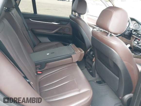 2014 BMW X5 xDrive35i with VIN 5UXKR0C52E0K50710, listed as a IAAI auction lot 40529606 with 114,307 mi miles. Bid and sale history available at carsss.com. Image 8.