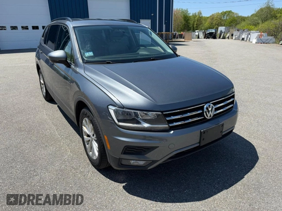 2018 Volkswagen Tiguan S z VIN 3VV0B7AX2JM014870, wystawiony jako Copart lot #57364305 z przebiegiem 118 522 mil mil oraz Czysty tytuł • Clean title. Historia ofert i sprzedaży dostępna na DreamBid. Obrazek 1.
