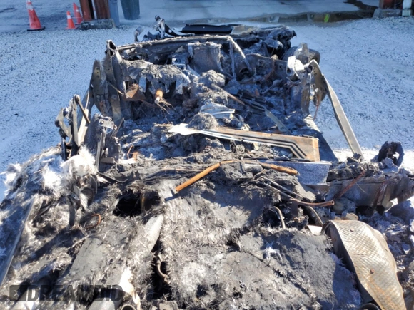 2024 Chevrolet Corvette 1LT with VIN 1G1YA3D40R5116774, listed as a Copart auction lot 44604485 with Not provided miles and Non repairable. Bid and sale history available at DreamBid. Image 8.