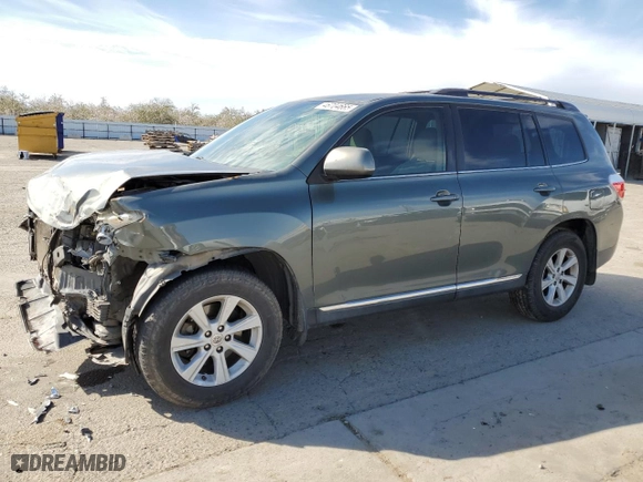 2013 Toyota Highlander with VIN 5TDZK3EH9DS116754, listed as a Copart auction lot 46704665 with 229,423 mi miles and Salvage Title. Bid and sale history available at carsss.com. Image 1.