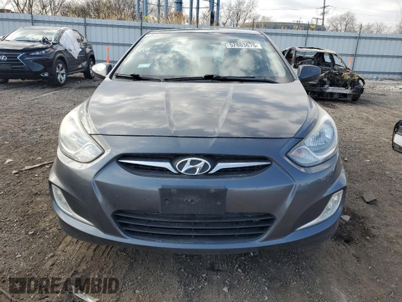 2012 Hyundai Accent GLS z VIN KMHCU4AE4CU185892, wystawiony jako Copart lot #52803675 z przebiegiem 168 792 mil mil oraz Szkoda całkowita • Salvage title. Historia ofert i sprzedaży dostępna na DreamBid. Obrazek 5.
