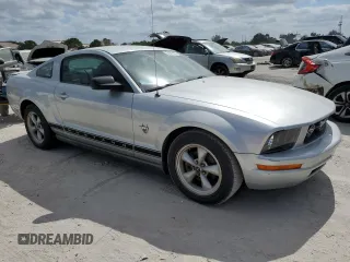 2009 Ford Mustang with VIN 1ZVHT80N595113637, listed as a Copart auction lot 54947305 with 215,559 mi miles and Clean Title. Bid and sale history available at carsss.com. Image 4.