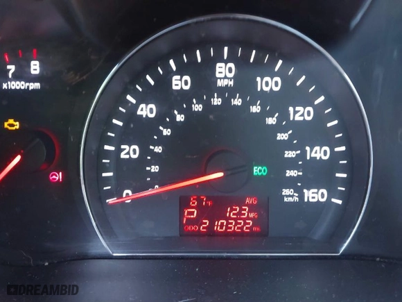 2014 Kia Sorento LX with VIN 5XYKT3A61EG528538, listed as a IAAI auction lot 41676731 with NaN miles. Bid and sale history available at carsss.com. Image 15.