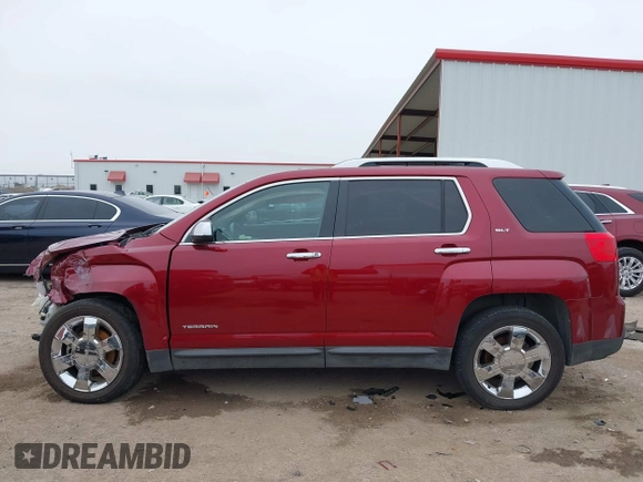 2011 GMC Terrain SLT-2 with VIN 2CTFLWE56B6308071, listed as a IAAI auction lot 41492373 with 111,431 mi miles and . Bid and sale history available at carsss.com. Image 15.