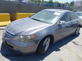 2005 Acura RL with VIN JH4KB165X5C011801, listed as a IAAI auction lot 42655208 with 190,816 mi miles and . Bid and sale history available at DreamBid. Image 2.