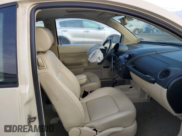 2010 Volkswagen Beetle с VIN 3VWRG3AG5AM031773, выставлен на аукционе Copart как лот 43040385 с пробегом 105 448 миль миль и Списание • Salvage title. История ставок и продаж доступна на DreamBid. Изображение 11.