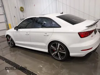 2019 Audi RS 3 z VIN WUABWGFF2KA900300, wystawiony jako IAAI lot #41553334 z przebiegiem 46 004 mil mil oraz . Historia ofert i sprzedaży dostępna na DreamBid. Obrazek 15.