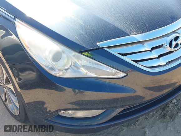 2013 Hyundai Sonata Limited with VIN 5NPEC4AB3DH587453, listed as a IAAI auction lot 41810797 with 145,387 mi miles and . Bid and sale history available at carsss.com. Image 6.