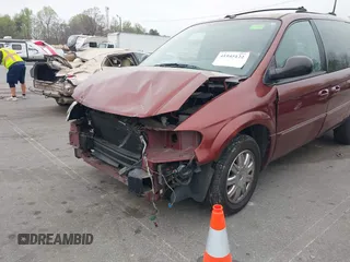 2007 Chrysler Town & Country LWB Limited with VIN 2A8GP64L97R171596, listed as a IAAI auction lot 41945122 with 101,893 mi miles. Bid and sale history available at carsss.com. Image 6.