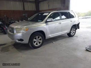 2009 Toyota Highlander with VIN JTEES41A492137521, listed as a IAAI auction lot 40456636 with 110,034 mi miles. Bid and sale history available at carsss.com. Image 18.