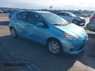 2014 Toyota Prius One z VIN JTDKDTB32E1073930, wystawiony jako IAAI lot #42095732 z przebiegiem 133 868 mil mil oraz . Historia ofert i sprzedaży dostępna na DreamBid. Obrazek 1.