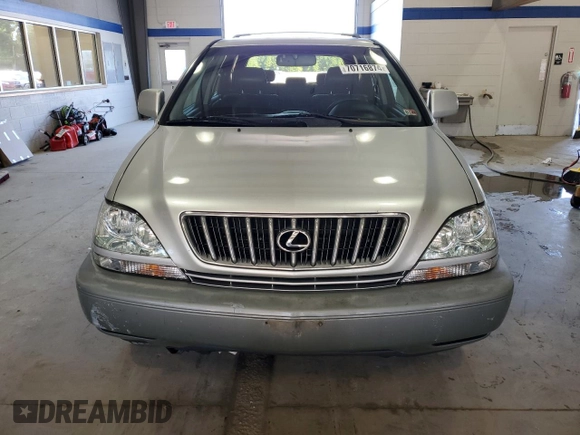 2001 Lexus RX 300 with VIN JTJHF10U310215879, listed as a Copart auction lot 70716874 with 161,122 mi miles and Clean Title. Bid and sale history available at carsss.com. Image 5.