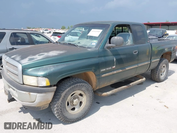1998 Dodge 1500 with VIN 3B7HC13Y1WG162001, listed as a IAAI auction lot 42152950 with 189,274 mi miles and . Bid and sale history available at DreamBid. Image 2.