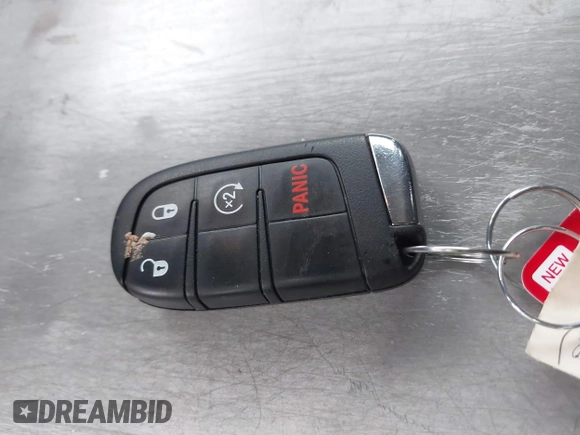 2021 Jeep Renegade Islander z VIN ZACNJDBB3MPM13536, wystawiony jako IAAI lot #41907857 z przebiegiem 28 599 mil mil oraz . Historia ofert i sprzedaży dostępna na DreamBid. Obrazek 11.